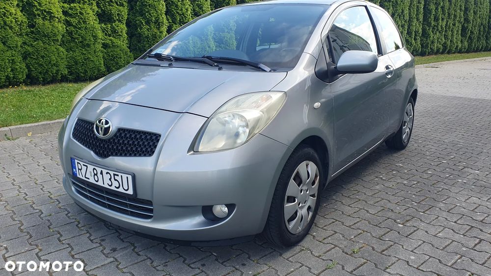 Toyota Yaris 1.3 Sol - 1