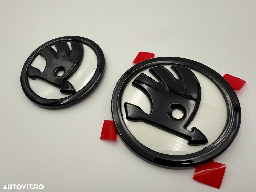 Set Embleme Compatibile Skoda fata/spate alb/negru 90/80 mm - 3