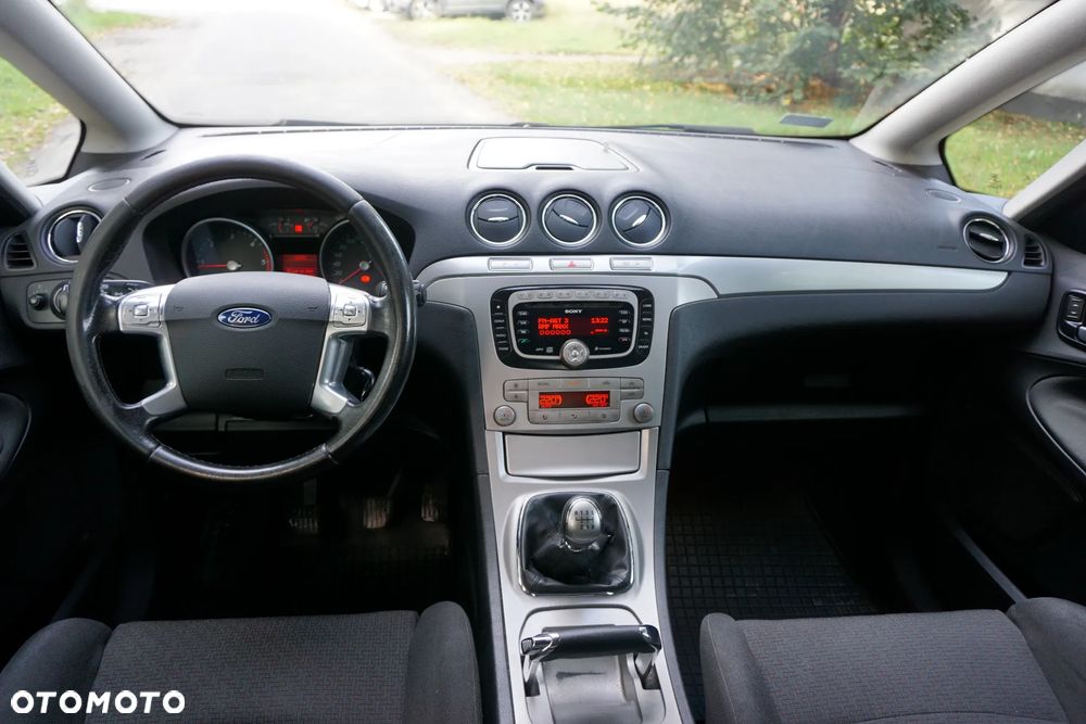 Ford S-Max - 7