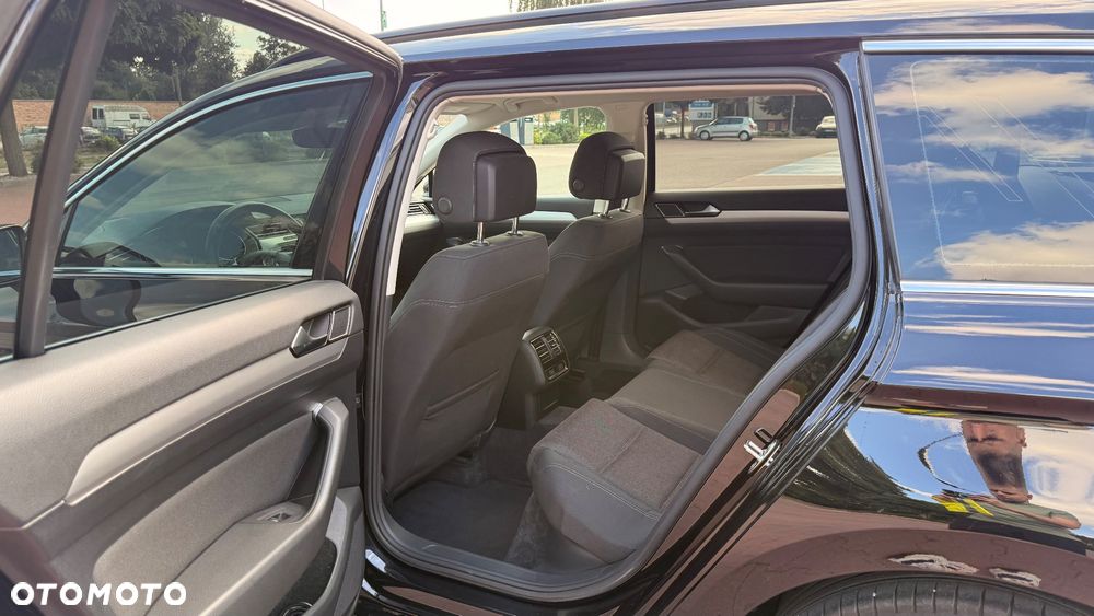 Volkswagen Passat 1.8 TSI BMT Comfortline DSG - 25