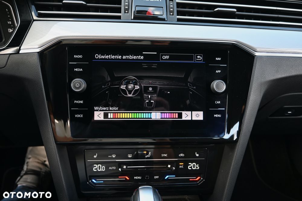 Volkswagen Passat 2.0 TDI SCR DSG Business - 32