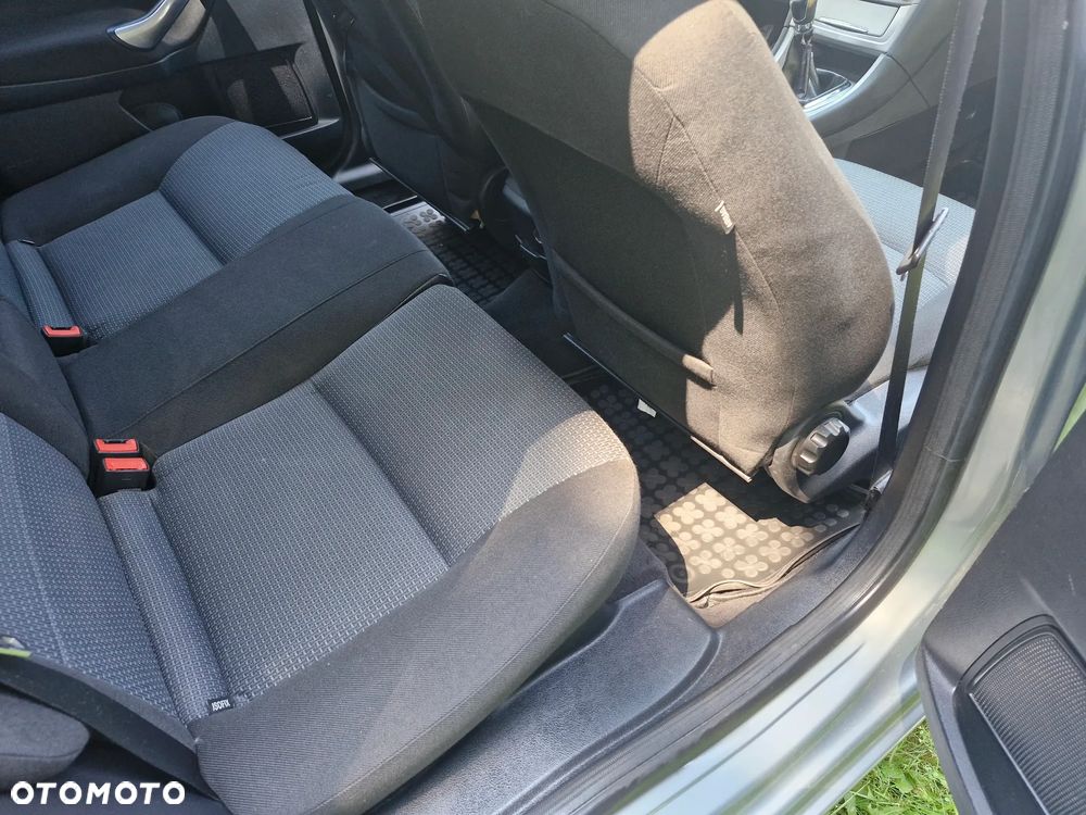 Ford Mondeo 2.0 Ambiente - 16