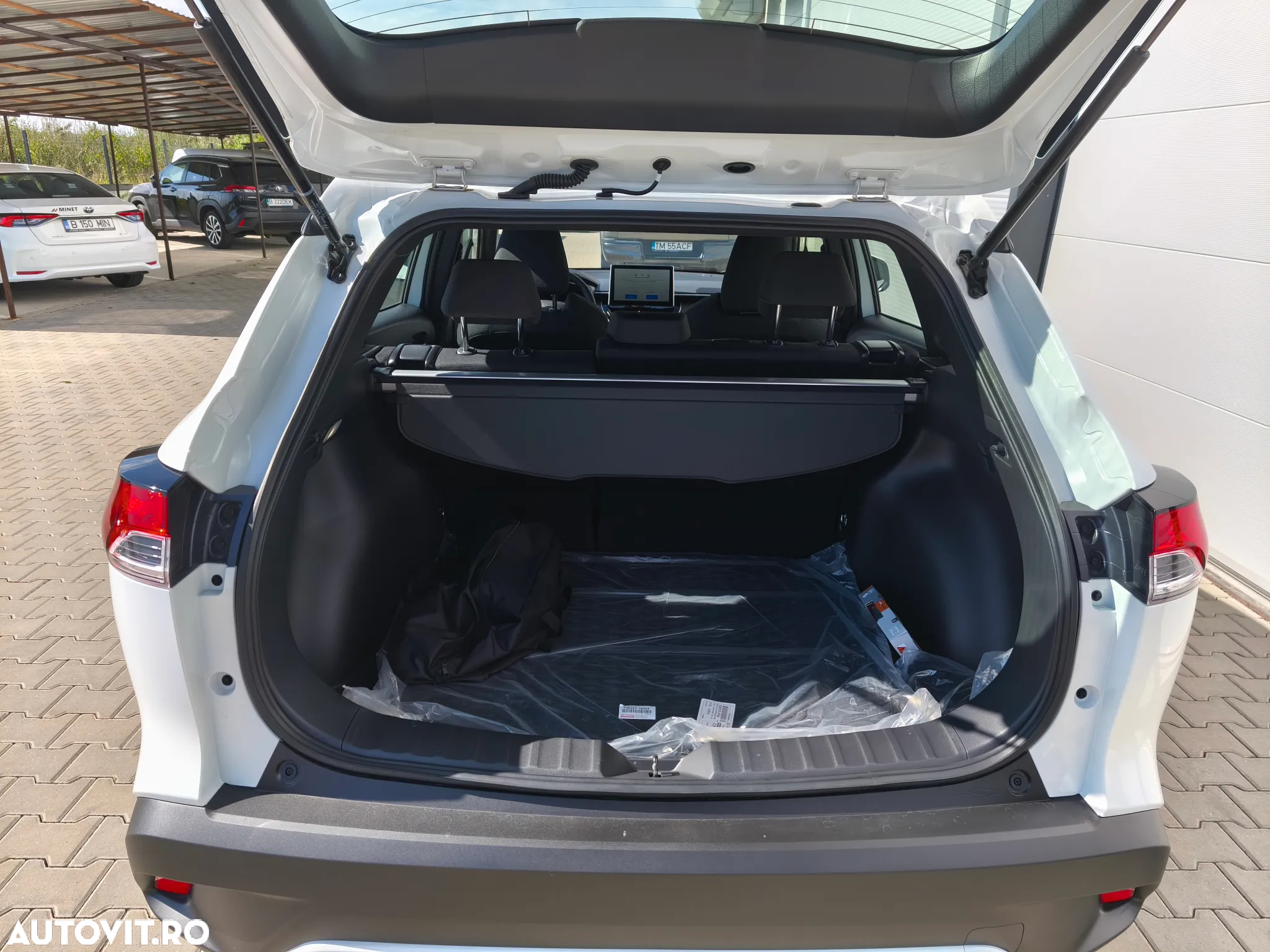 Toyota Corolla Cross - 11