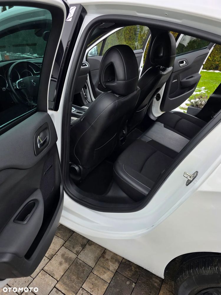 Citroën DS4 BlueHDi 120 S&S EAT6 SoChic - 19