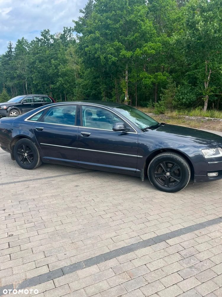 Audi A8 - 6
