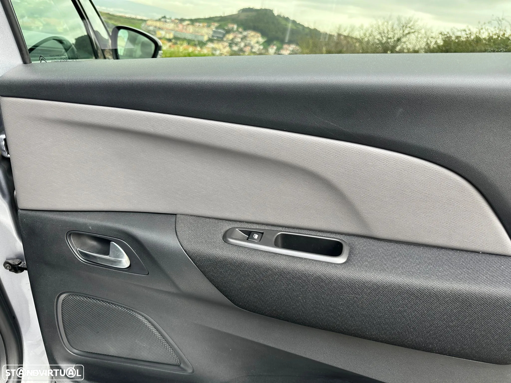 Citroën Grand C4 Spacetourer 1.5 BlueHDi Shine EAT8 - 30