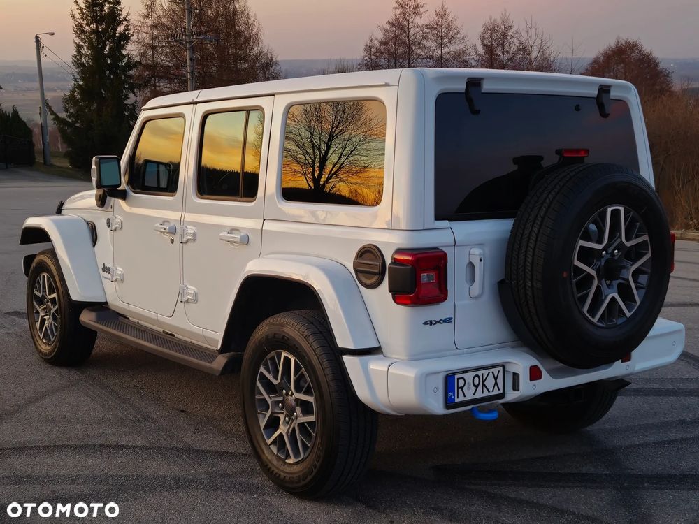 Jeep Wrangler - 21