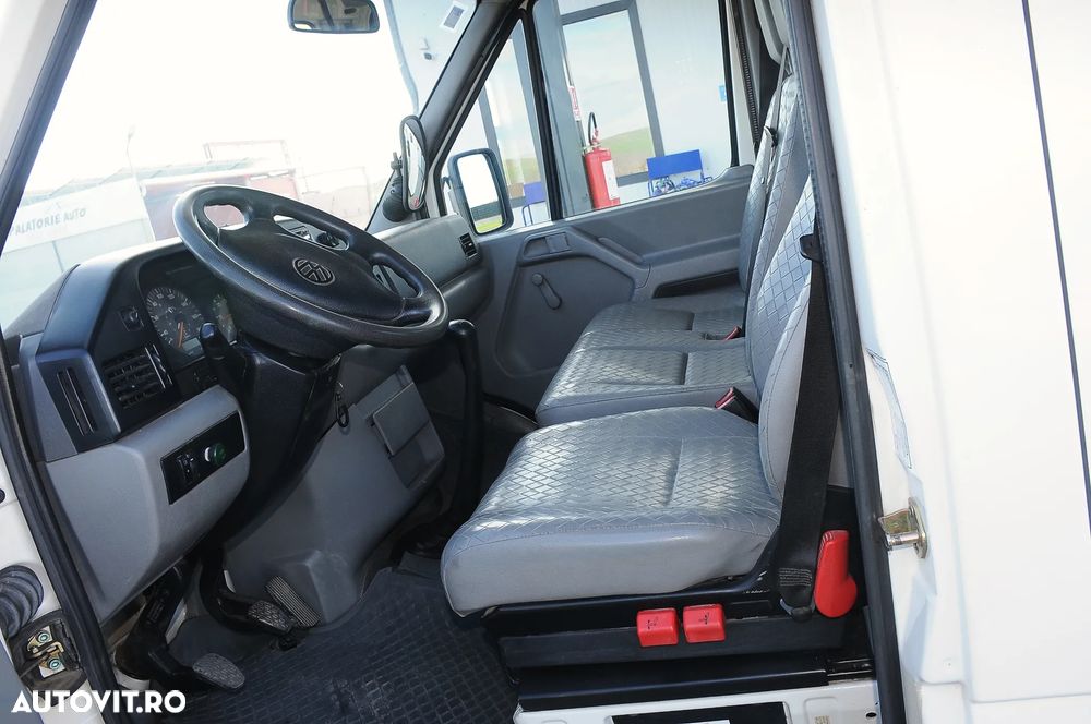 Volkswagen LT - 7