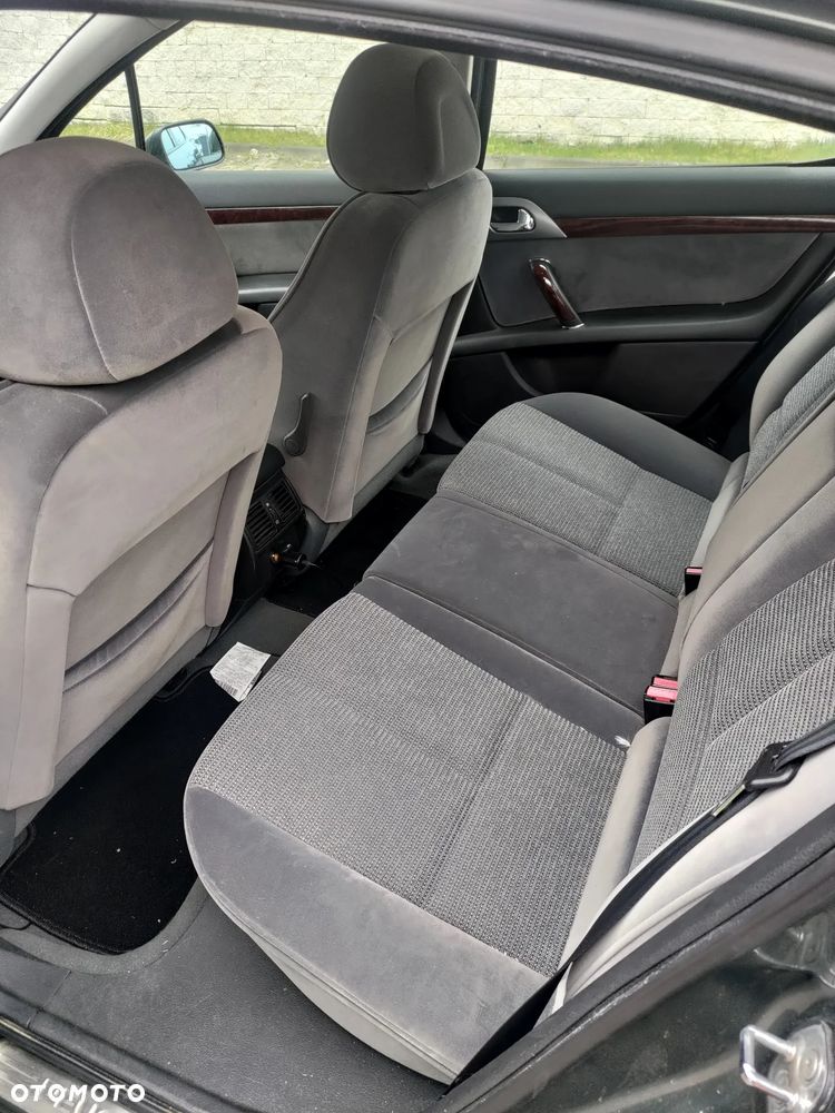 Peugeot 407 2.0 HDI Premium Grand Prix - 13