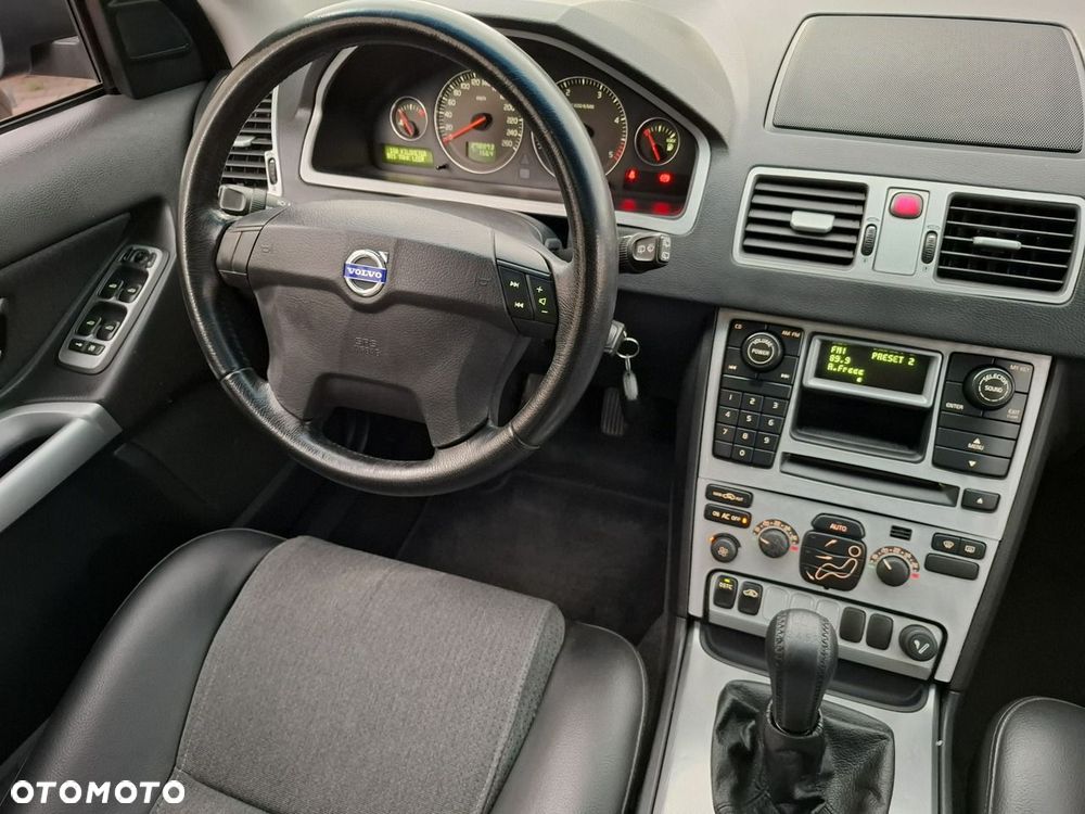 Volvo XC 90 2.4 D5 Kinetic - 18