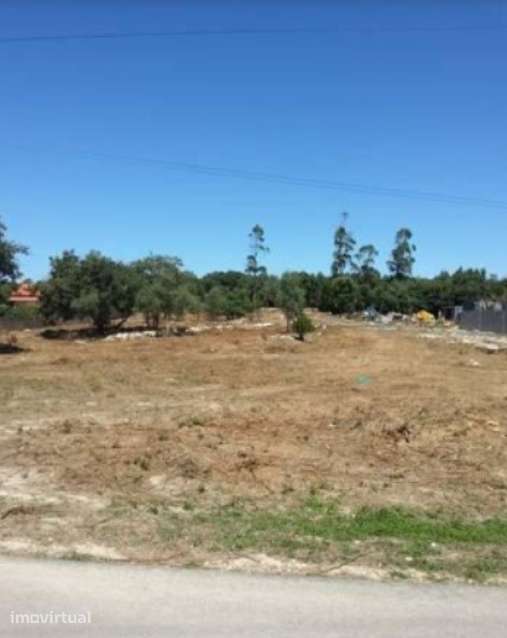 PARCELA DE TERRENO PARA CONSTRUÇÃO INDUSTRIAL - Grande imagem: 2/3