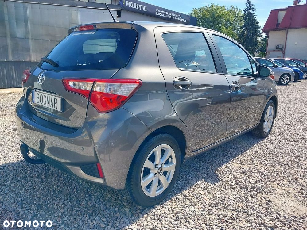Toyota Yaris 1.5 Premium - 10