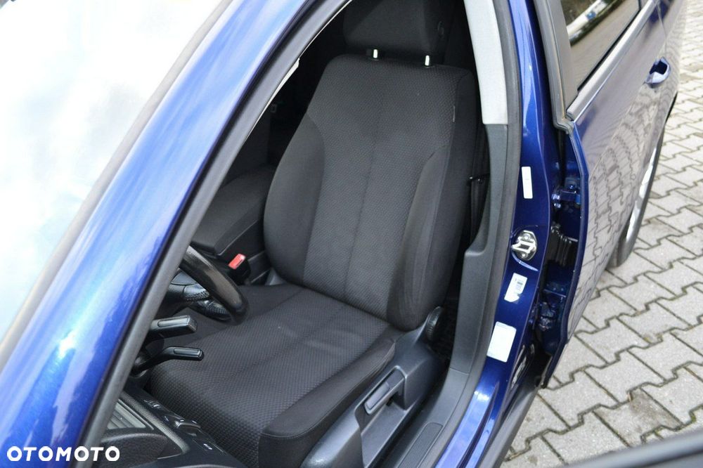 Volkswagen Passat - 27