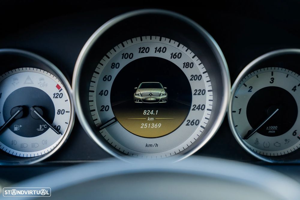 Mercedes-Benz C 200 - 17