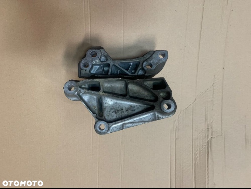 326B96 łapa poduszka silnika 2.0 hdi Peugeot 407 - 2