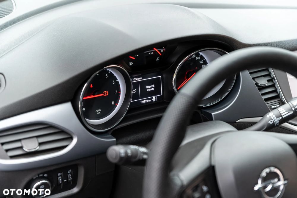 Opel Astra 1.4 Turbo Edition - 32