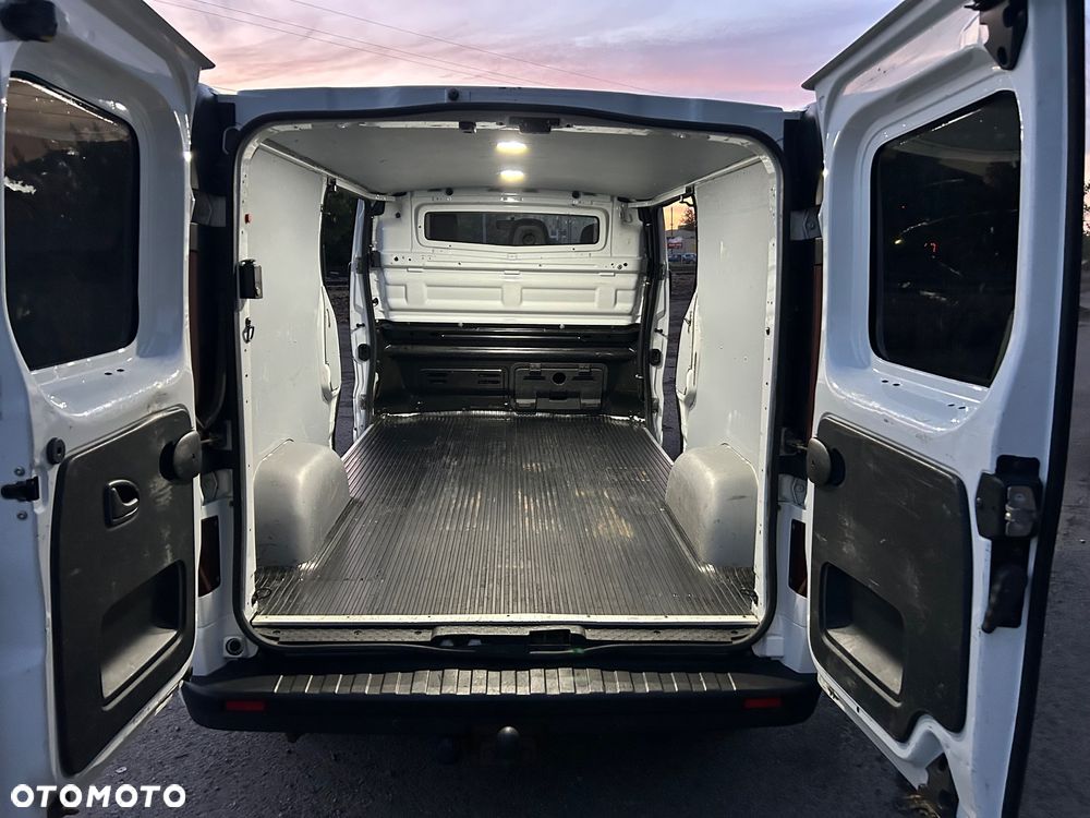 Opel Vivaro B - 17