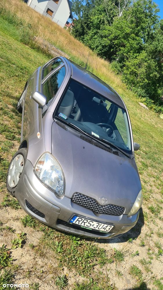 Toyota Yaris 1.4 D-4D - 1