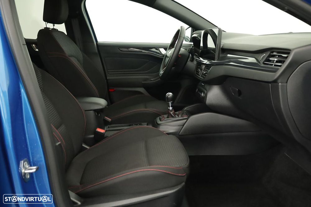 Ford Focus 1.0 EcoBoost MHEV ST-Line - 21