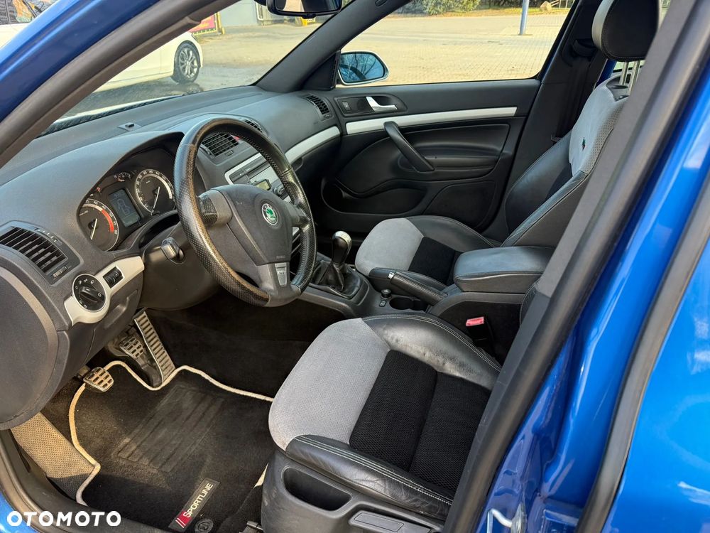 Skoda Octavia 2.0 TDI DPF RS - 5