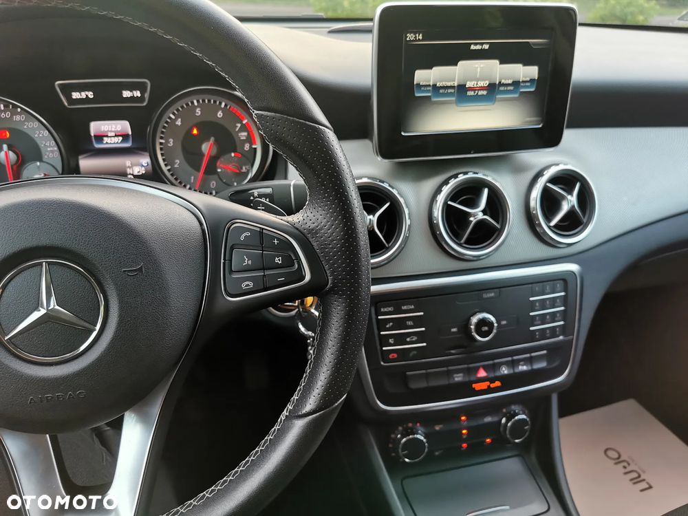 Mercedes-Benz GLA 200 7G-DCT Style - 15