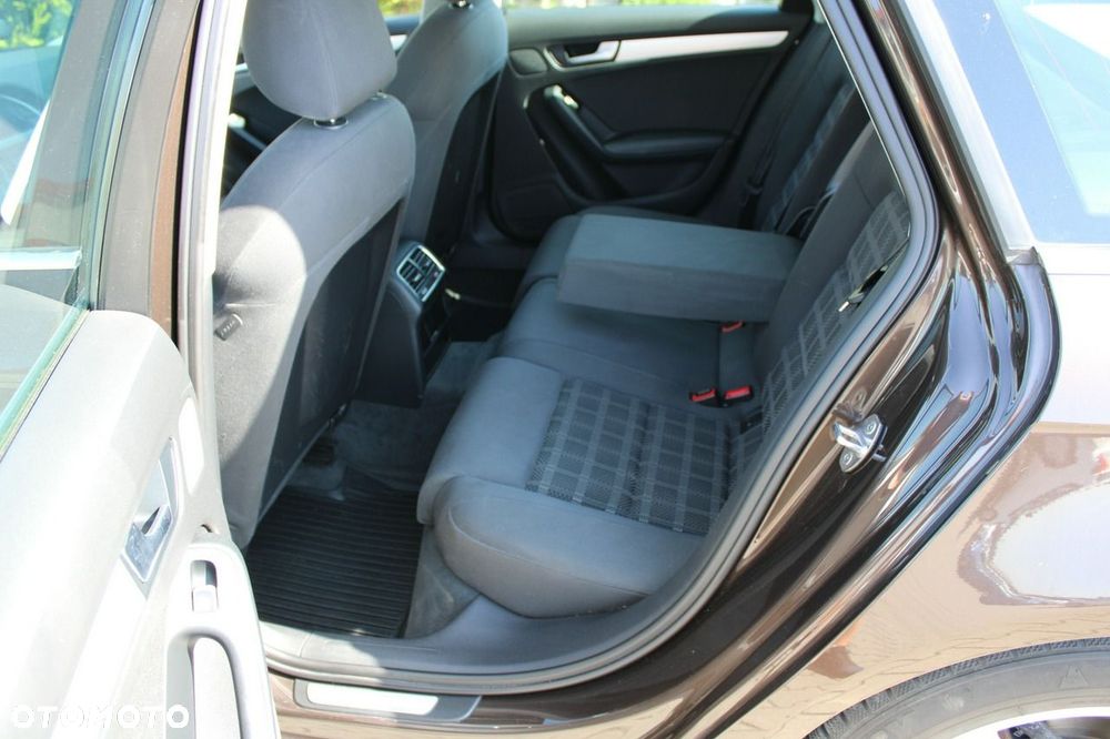 Audi A4 Avant 2.0 TDI DPF multitronic Ambiente - 34