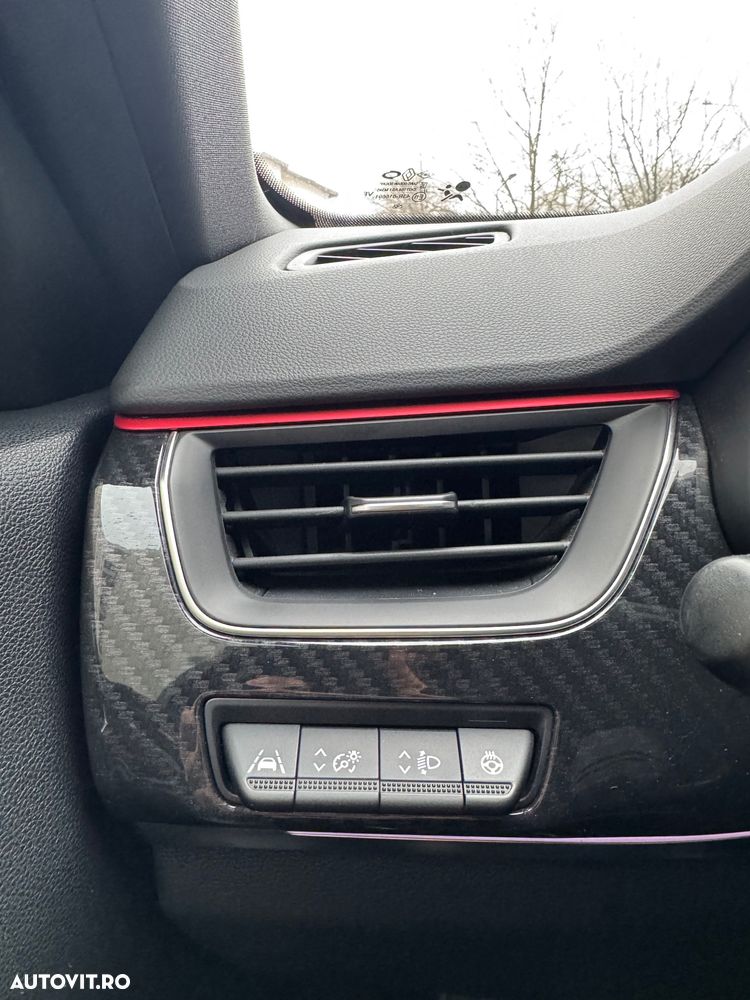 Renault Arkana E-TECH RS Line - 12