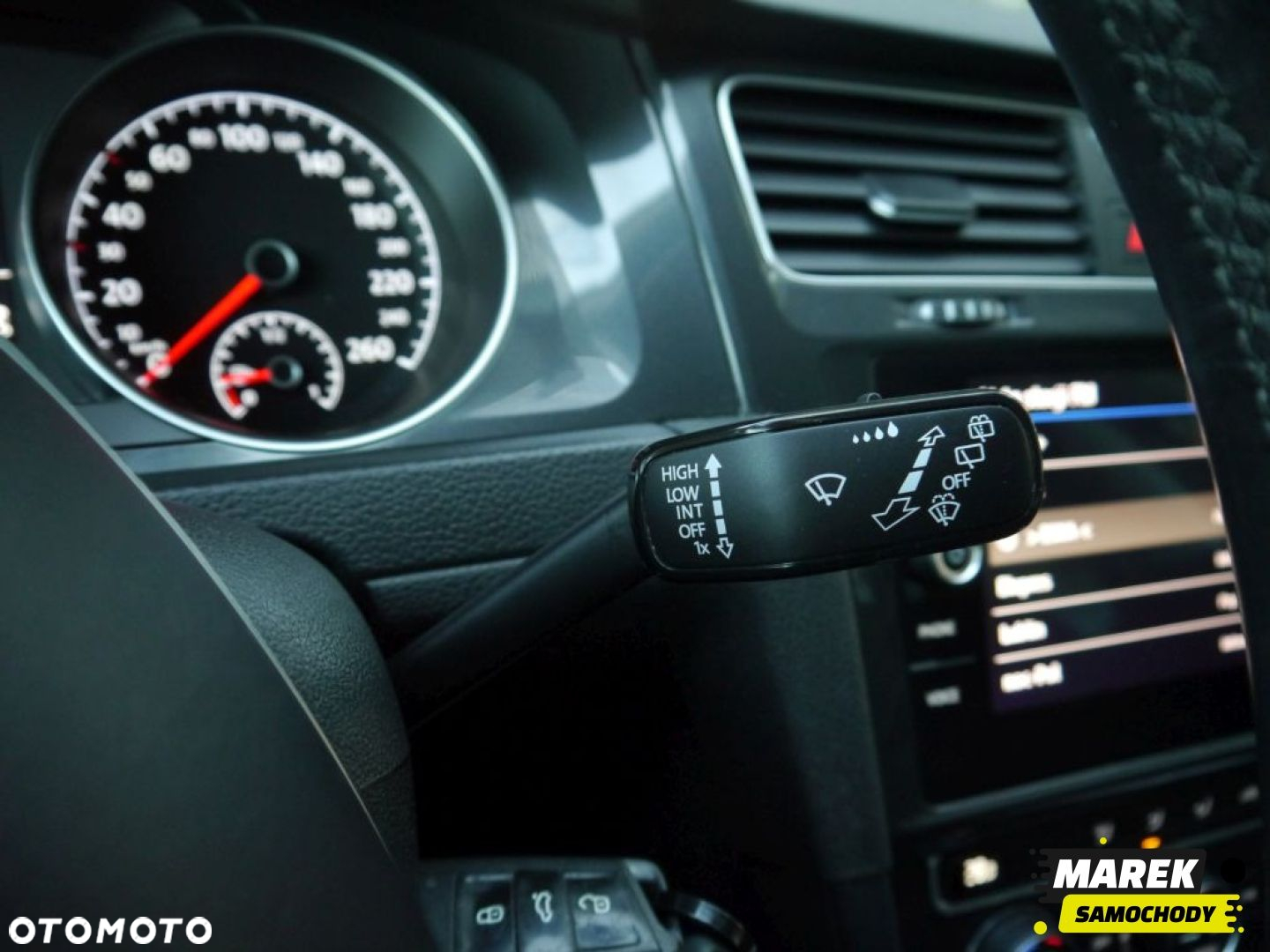 Volkswagen Golf - 20