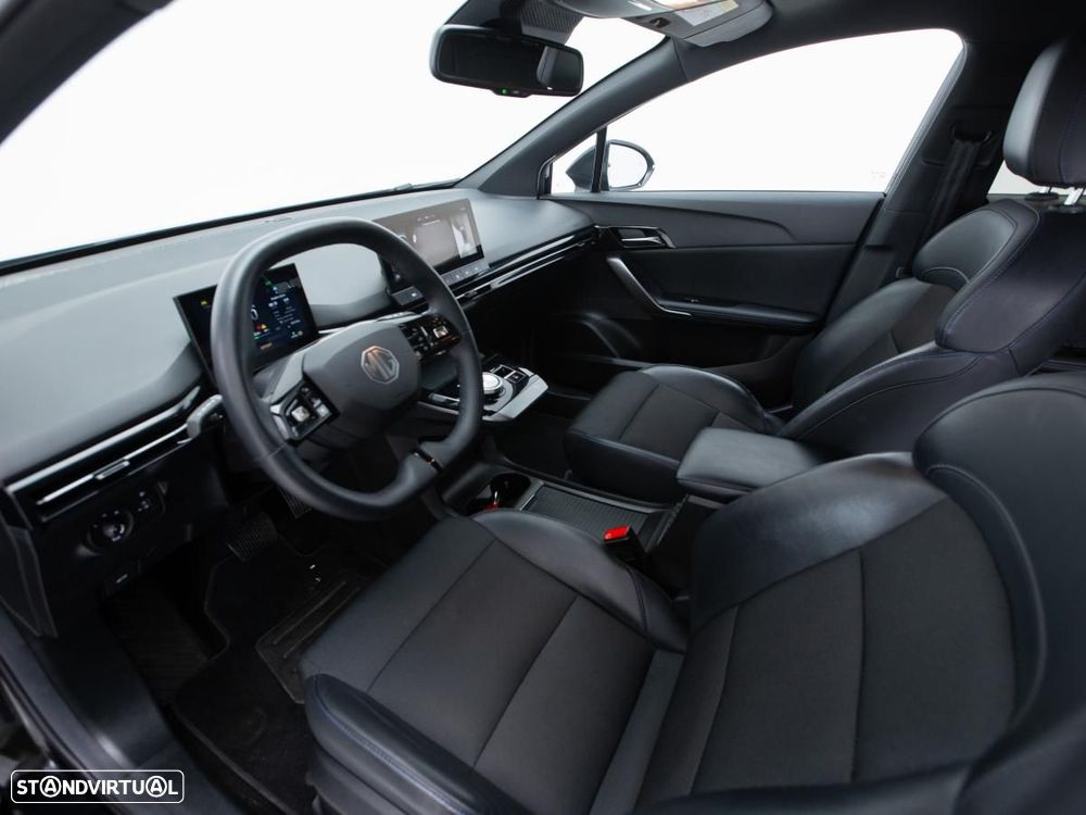 MG MG4 64 kWh Luxury - 7