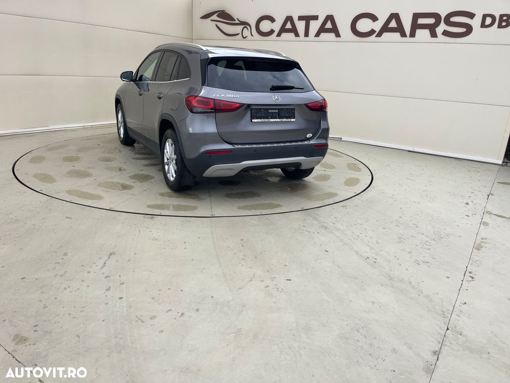 Mercedes-Benz GLA 180 d 8G-DCT Style - 11