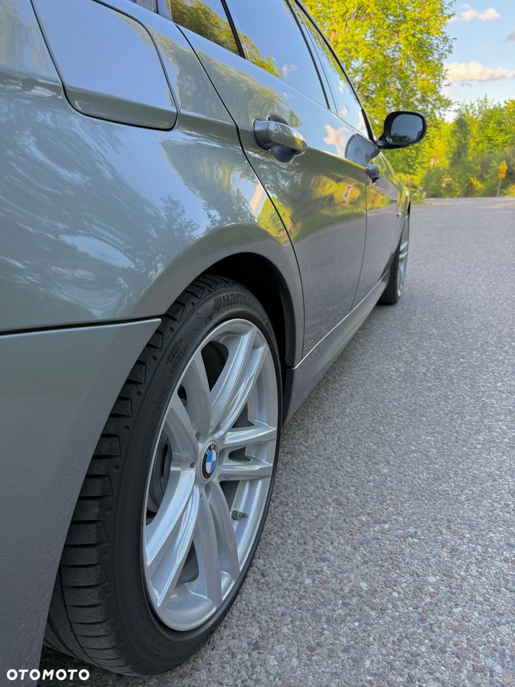 BMW Seria 3 320d xDrive DPF Edition Sport - 12