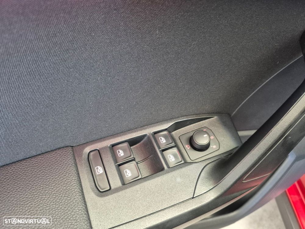 SEAT Arona 1.0 TSI FR - 12