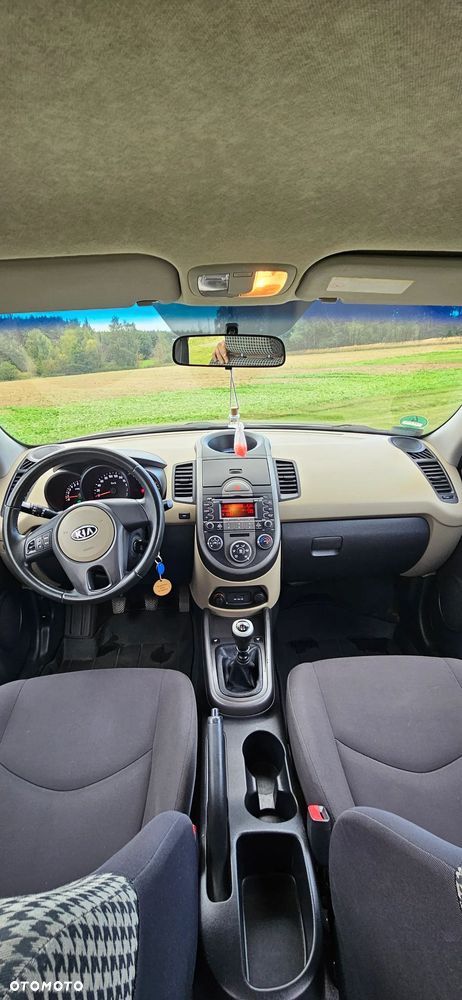 Kia Soul 1.6 L - 15