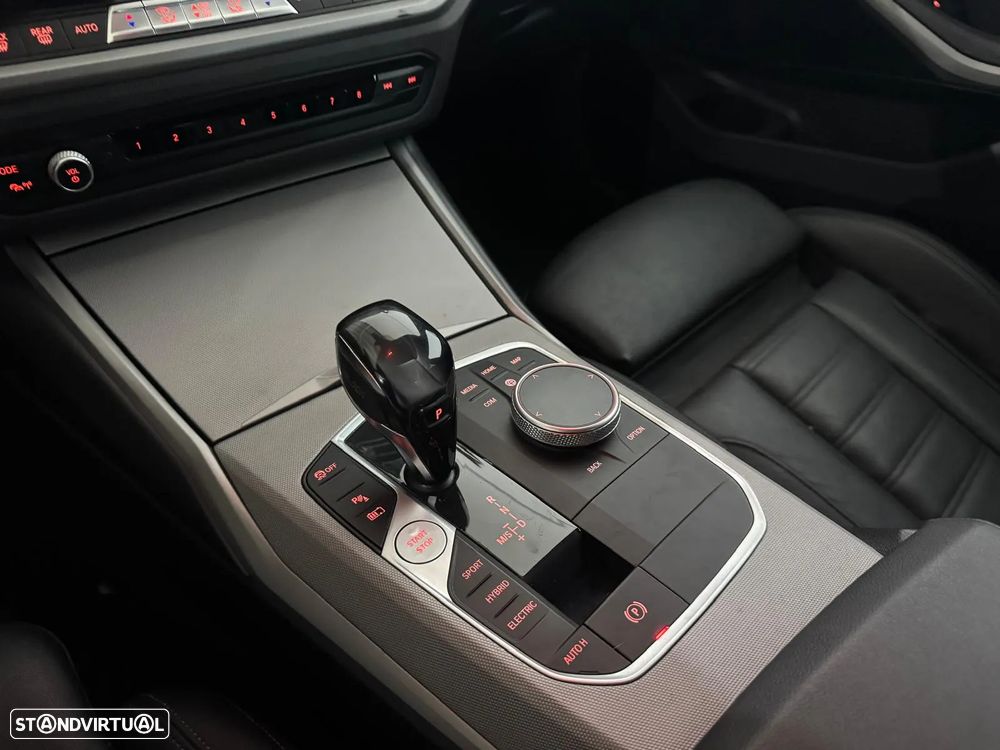 BMW 330 e Touring Pack M Auto - 17