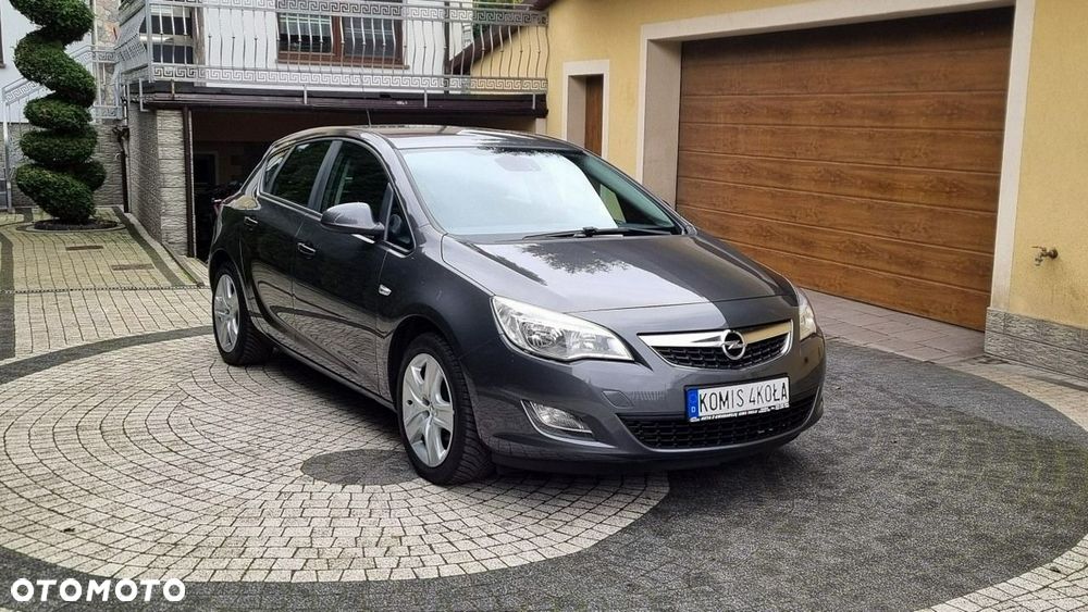 Opel Astra - 1