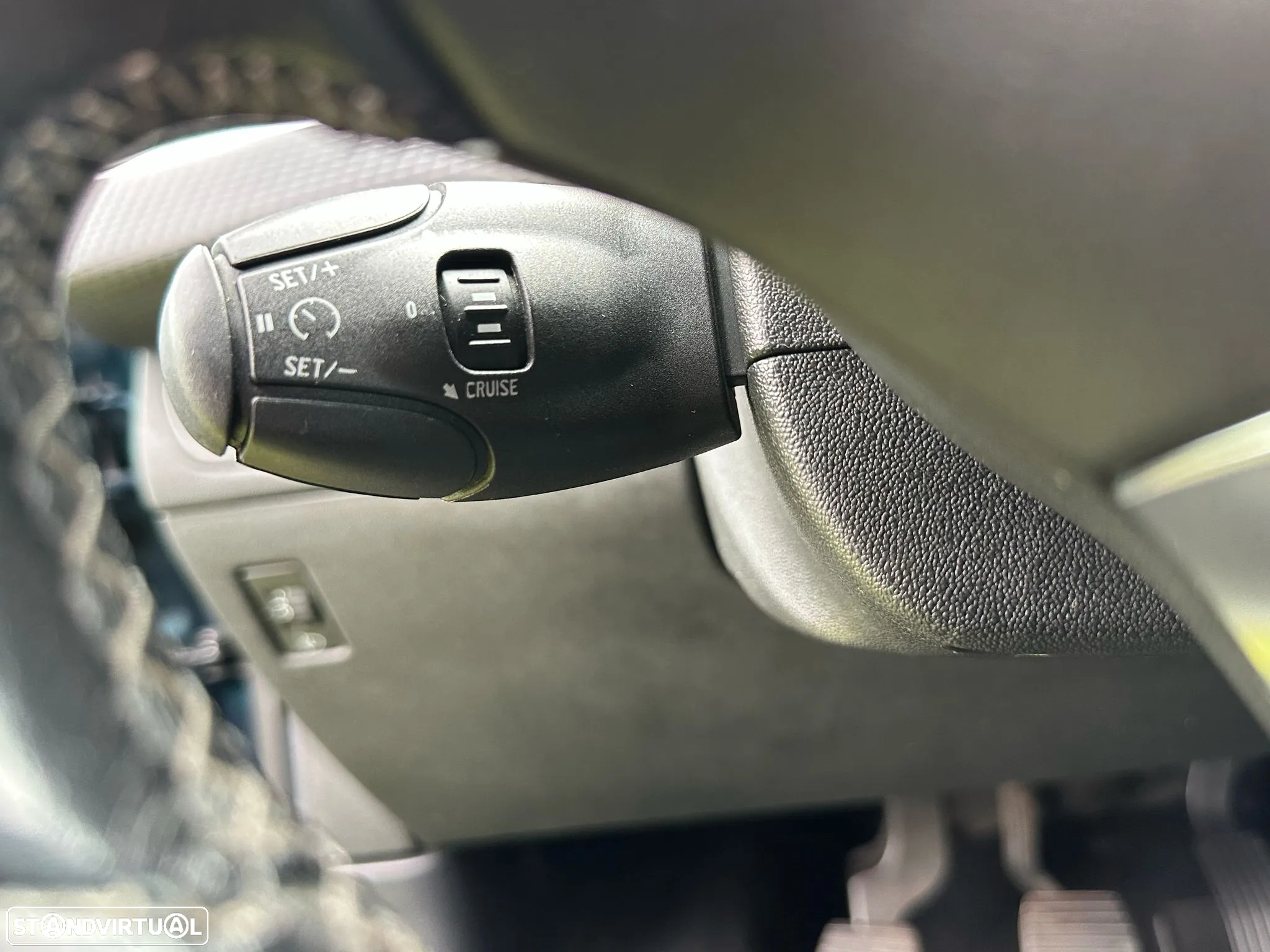 Peugeot 2008 1.6 BlueHDi Allure - 10