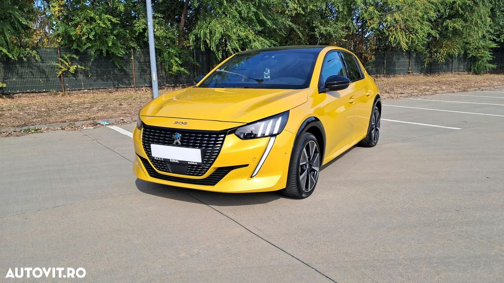 Peugeot 208 - 1