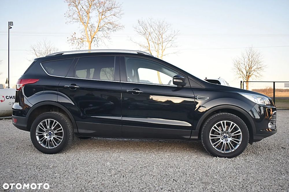 Ford Kuga 2.0 TDCi 2x4 Titanium - 9
