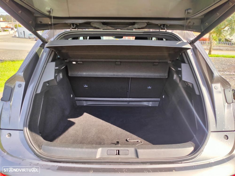 DS DS7 Crossback BlueHDI 130 Aut. Performance Line + - 12