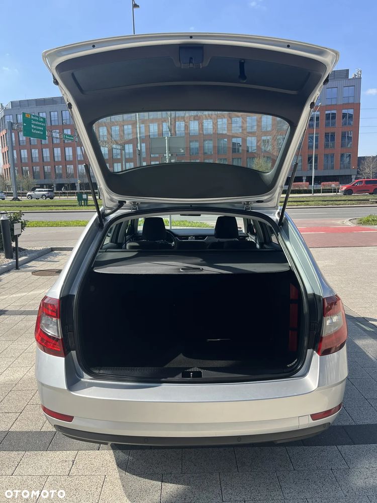 Skoda Octavia 1.6 TDI Ambition - 23
