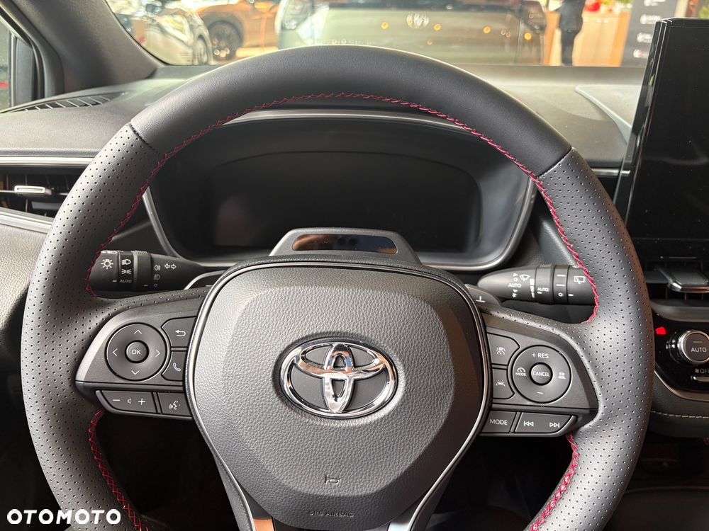Toyota Corolla 2.0 Hybrid GR Sport - 13