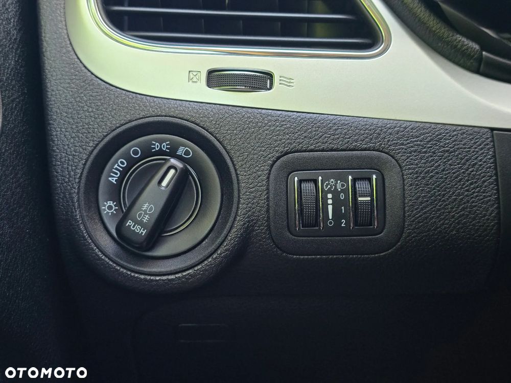 Fiat Freemont 2.0 Multijet Lounge AWD - 35