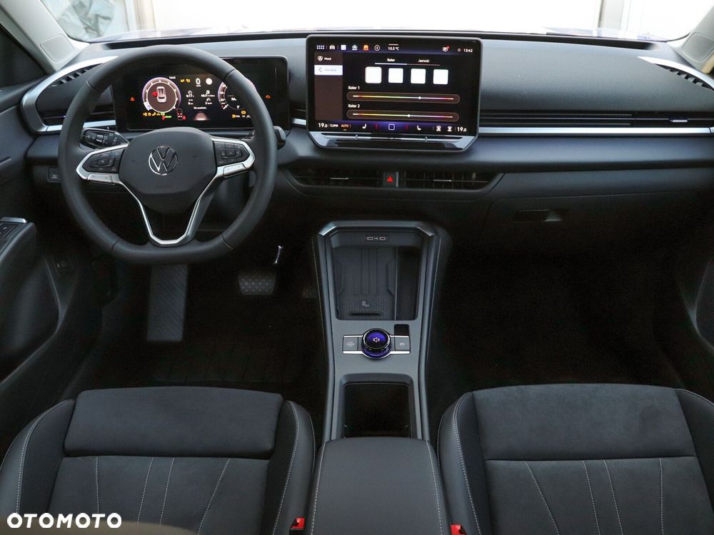 Volkswagen T-Roc - 15