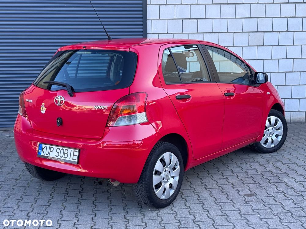 Toyota Yaris 1.0 Premium EU6 - 5