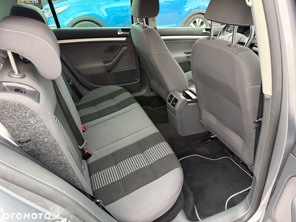 Volkswagen Golf 1.6 United - 32