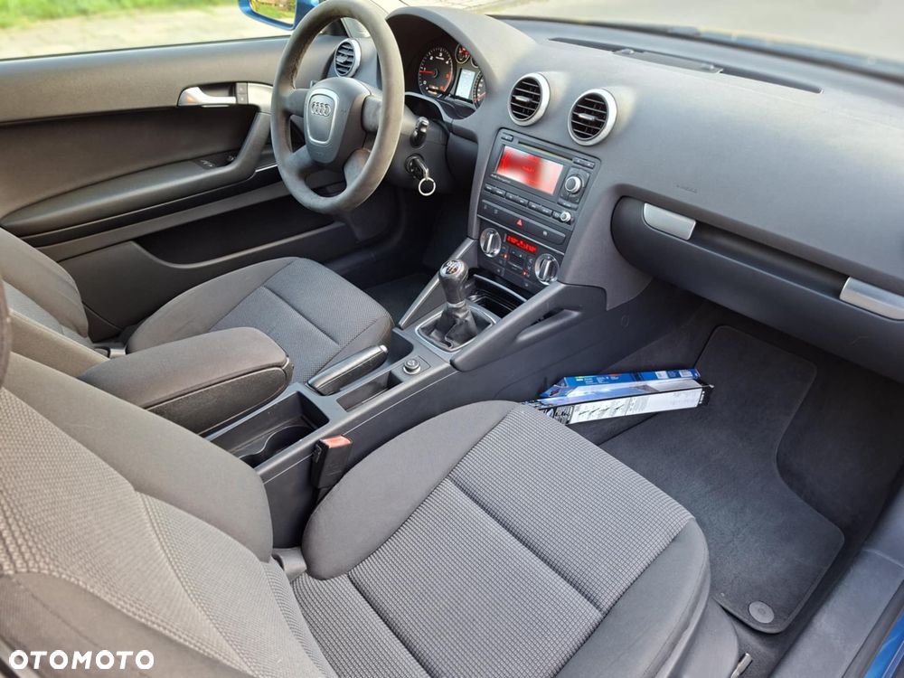 Audi A3 3-drzwiowe 2.0 TDI Attraction - 7
