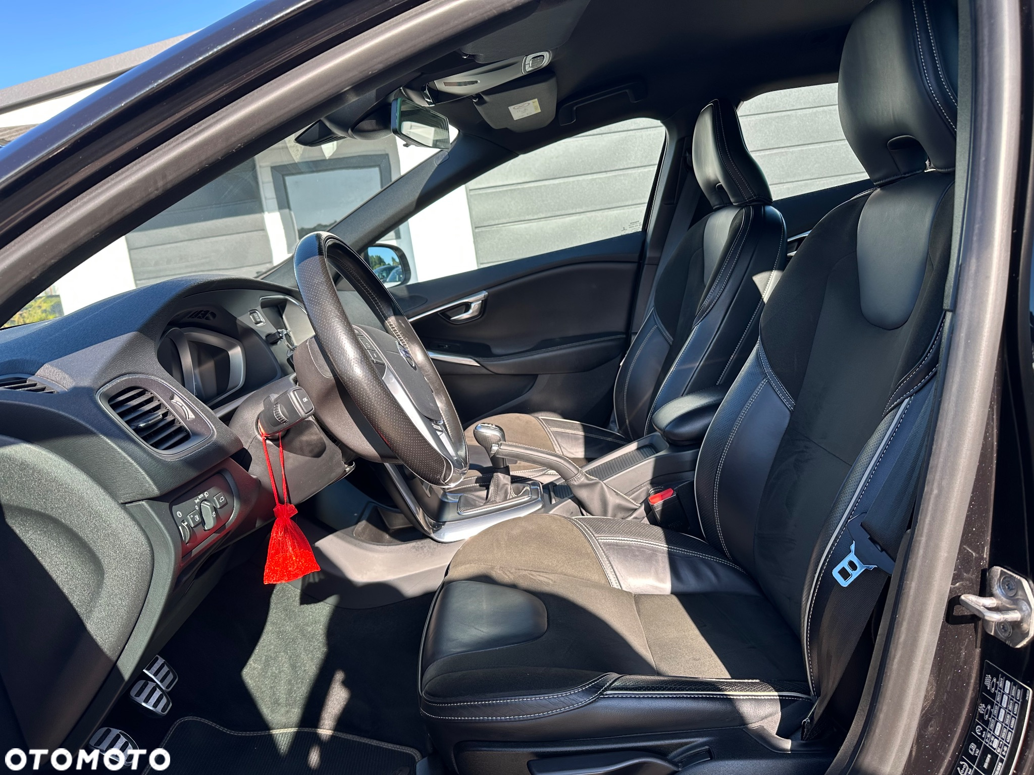 Volvo V40 D2 Drive-E R-Design Kinetic - 8