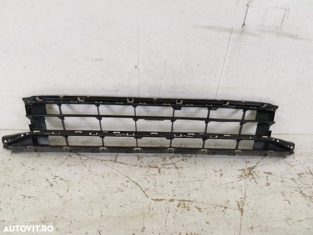 Grila Inferioara Volkswagen VW  Passat B8 2014 2015 2016 2017 2018 201 - 1