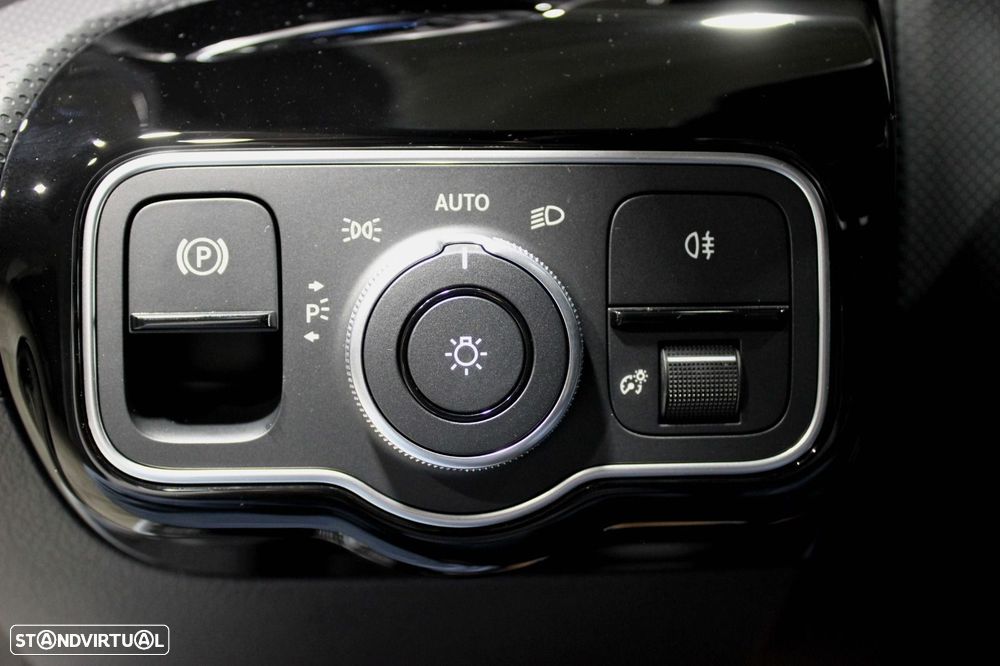 Mercedes-Benz A 180 - 13
