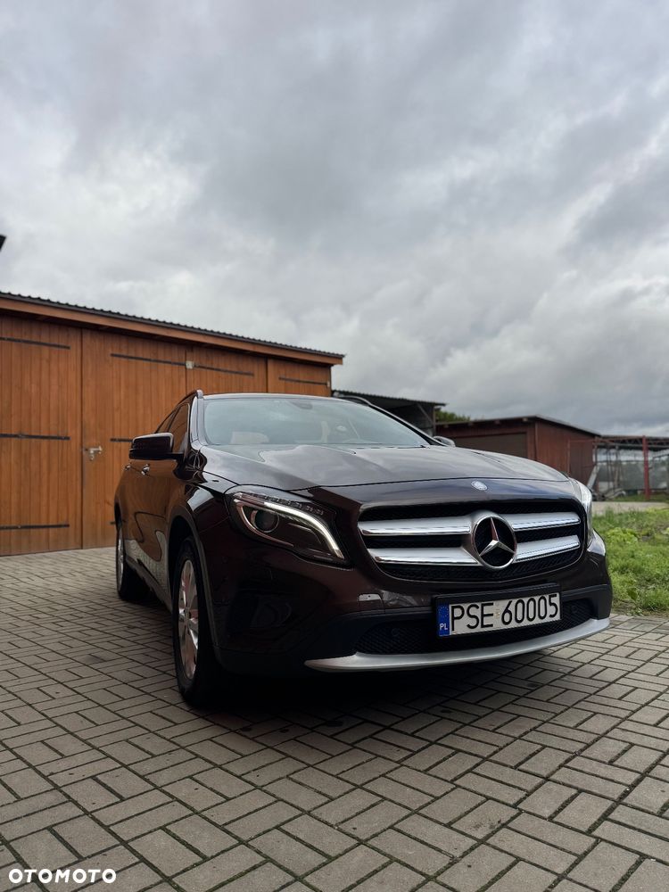 Mercedes-Benz GLA 200 (CDI) d 4-Matic - 2